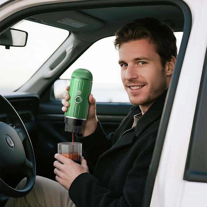 Fast self-heating Portable Electric Espresso Coffee Maker, 2 IN 1 Extraction Espresso Machine, Support Ground Coffee and NS capsule, for Travel,Car,Hiking,Climbing(Green) Rich Crema