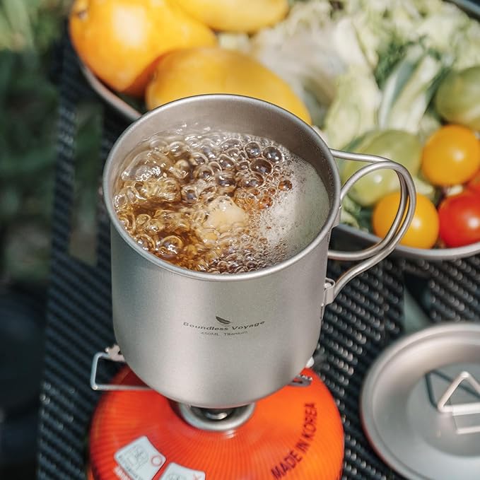 iBasingo 450ml Titanium Mug with Lid Tea Coffee Water Cup Outdoor Camping Pot Ultra-light Portable Hiking Backpacking Cooking Kit Picnic Tableware Drinkware with Foldable Handle Ti3026D