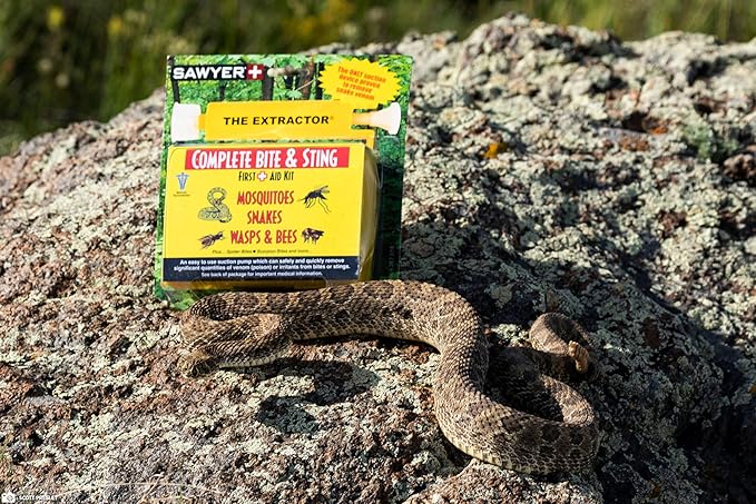 Sawyer Products Venom Extractor & Suction Pump Kit for Snake Bite, & Bee, Wasp, and Mosquito Stings, Yellow, One Size (B4)