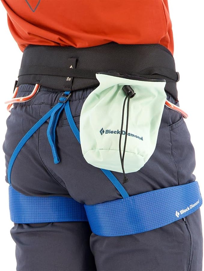 Black Diamond Mens Momentum Rock Climbing Harness Package with Harness, Chalk Bag, Chalk, Locking Carabiner, and Belay Device