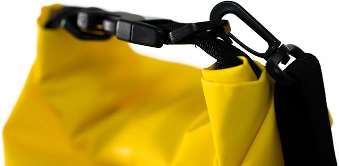 Montem Premium Waterproof Bag/Roll Top Dry Bag - Perfect for Kayaking/Boating/Canoeing/Fishing/Rafting/Swimming/Camping/Snowboarding