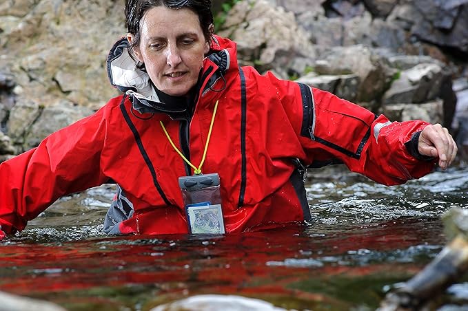 Aquapac KEYMASTER Lime Green – Protect and Carry Keys, Cards and Small Valuables up to 10m or 30 feet