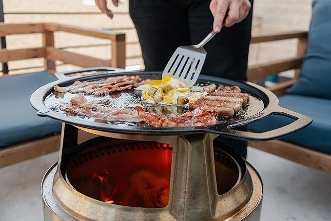 Solo Stove Ranger Griddle + Hub, Cast Iron Cookware with Stainless steel Hub for 6.5” Elevation, Addition to Ranger fire pit, Weight: 14.5lbs, Cooking surface diameter 14.25"