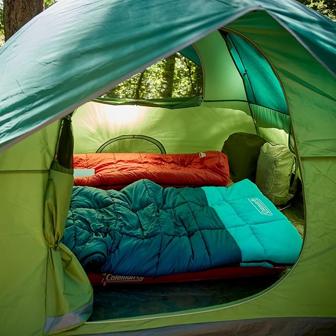 Coleman Kompact Cool-Weather Sleeping Bag, 20°F/30°F/40°F Adult Sleeping Bag with Heat Retention, Stuff Sack, & Snag-Free Zipper