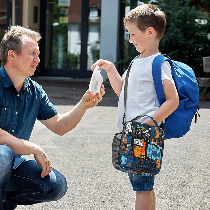Clastyle Black Street Basketball Insulated Lunch Bag for Kids, Portable Large Thermal Cooler Lunch Bag for Boys, School Lunch Box Bag with Bottle Holder