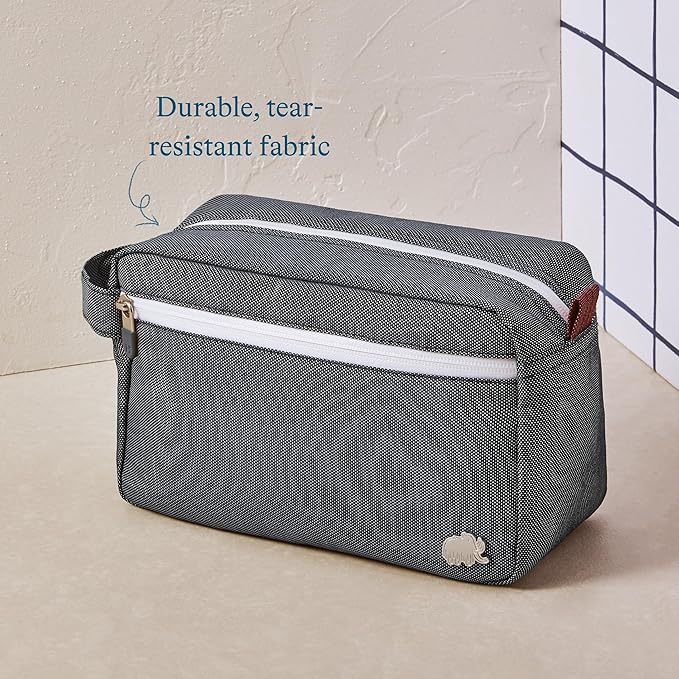 Harry's Travel Shaving Kit for Men - Toiletry Bag, Razor, Foaming Shave Gel, and Blade Cover - TSA Friendly Shave Kit